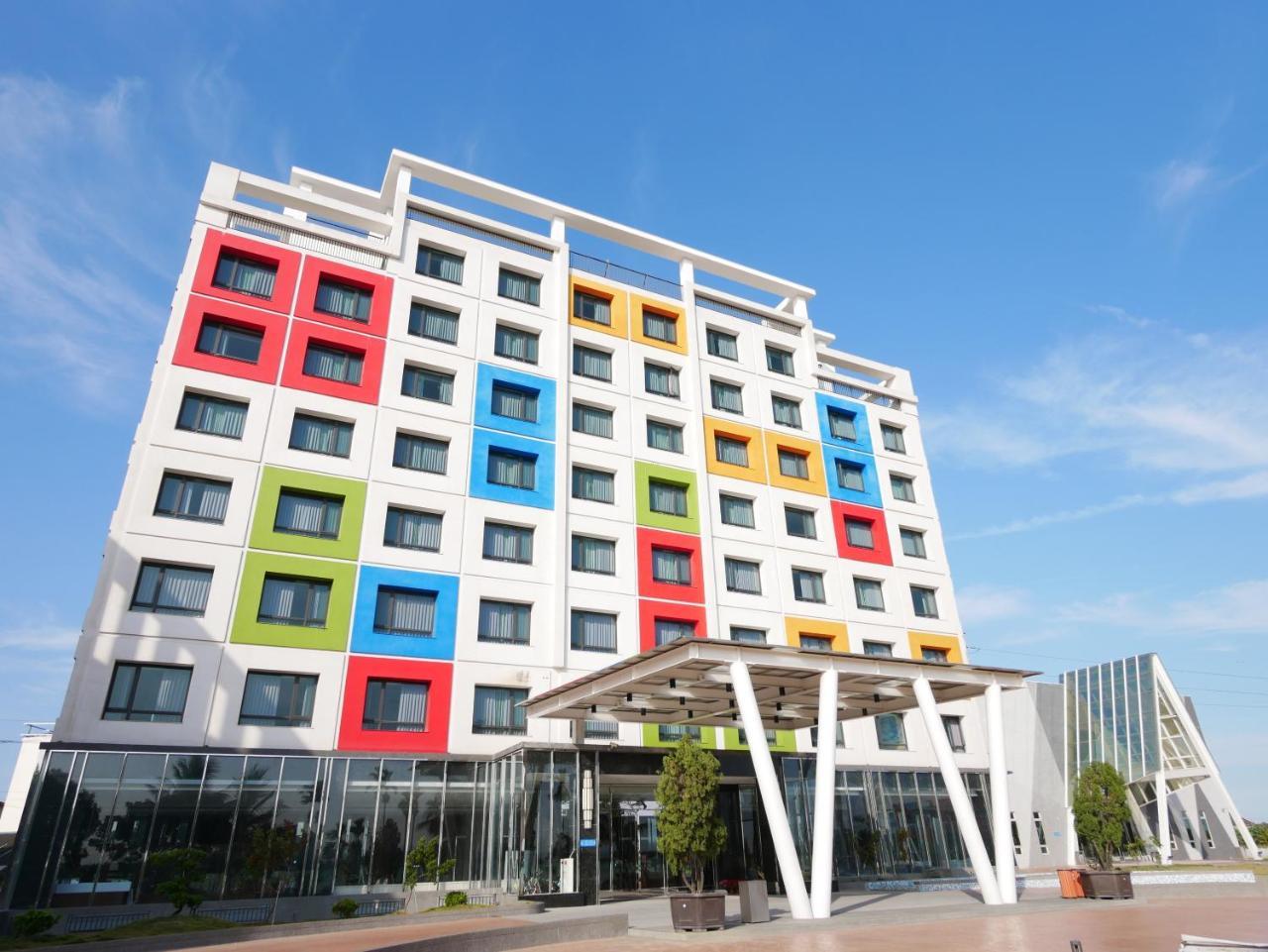 Larchotel Shanhua Exteriör bild